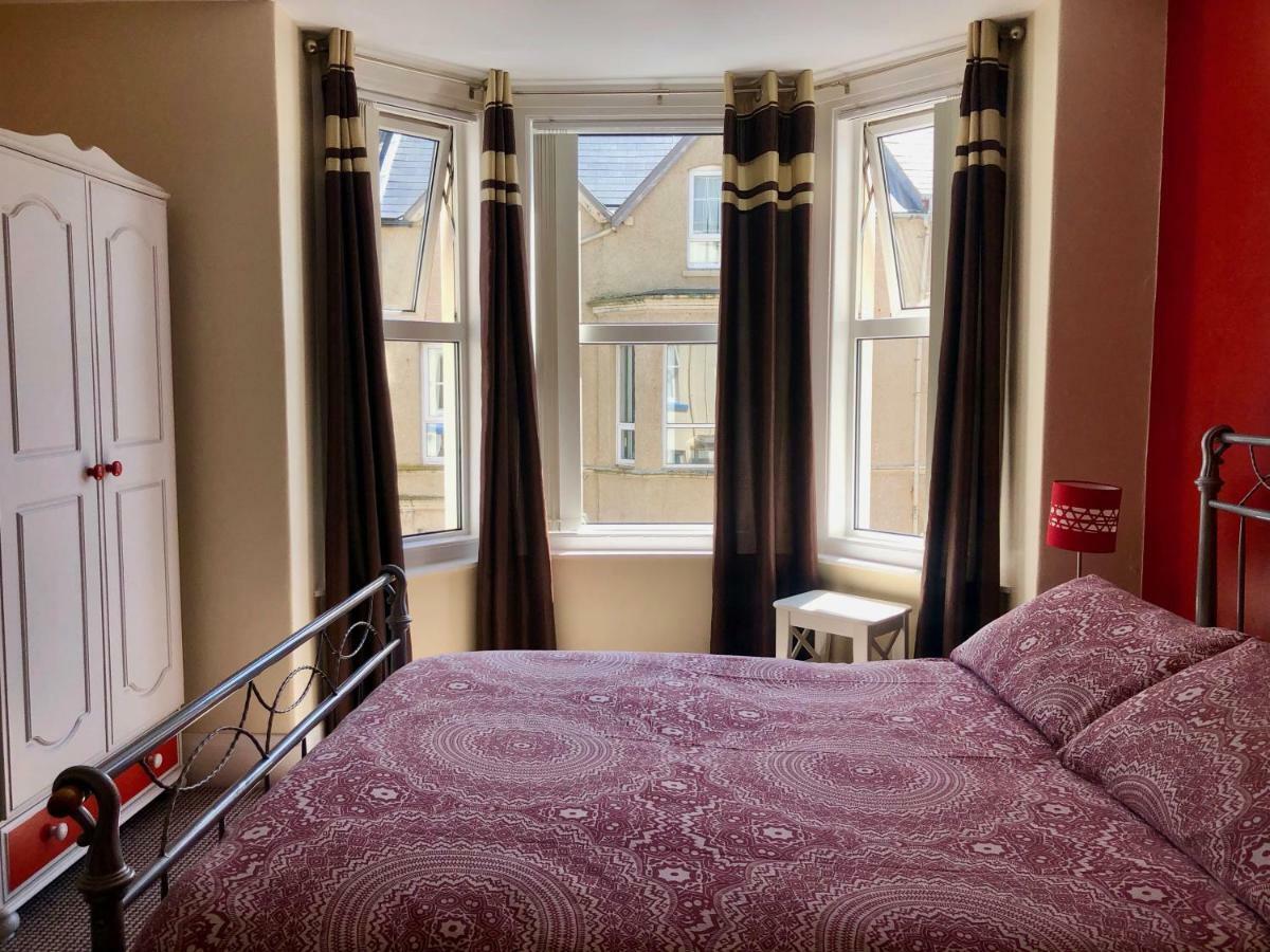 Princess St Apartments Portrush Eksteriør billede