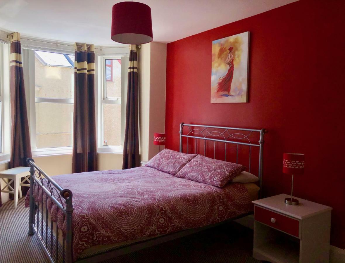 Princess St Apartments Portrush Eksteriør billede